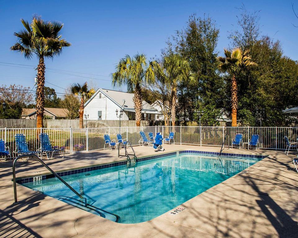 Warrington Suburban Extended Stay Hotel Naval Base Area מראה חיצוני תמונה
