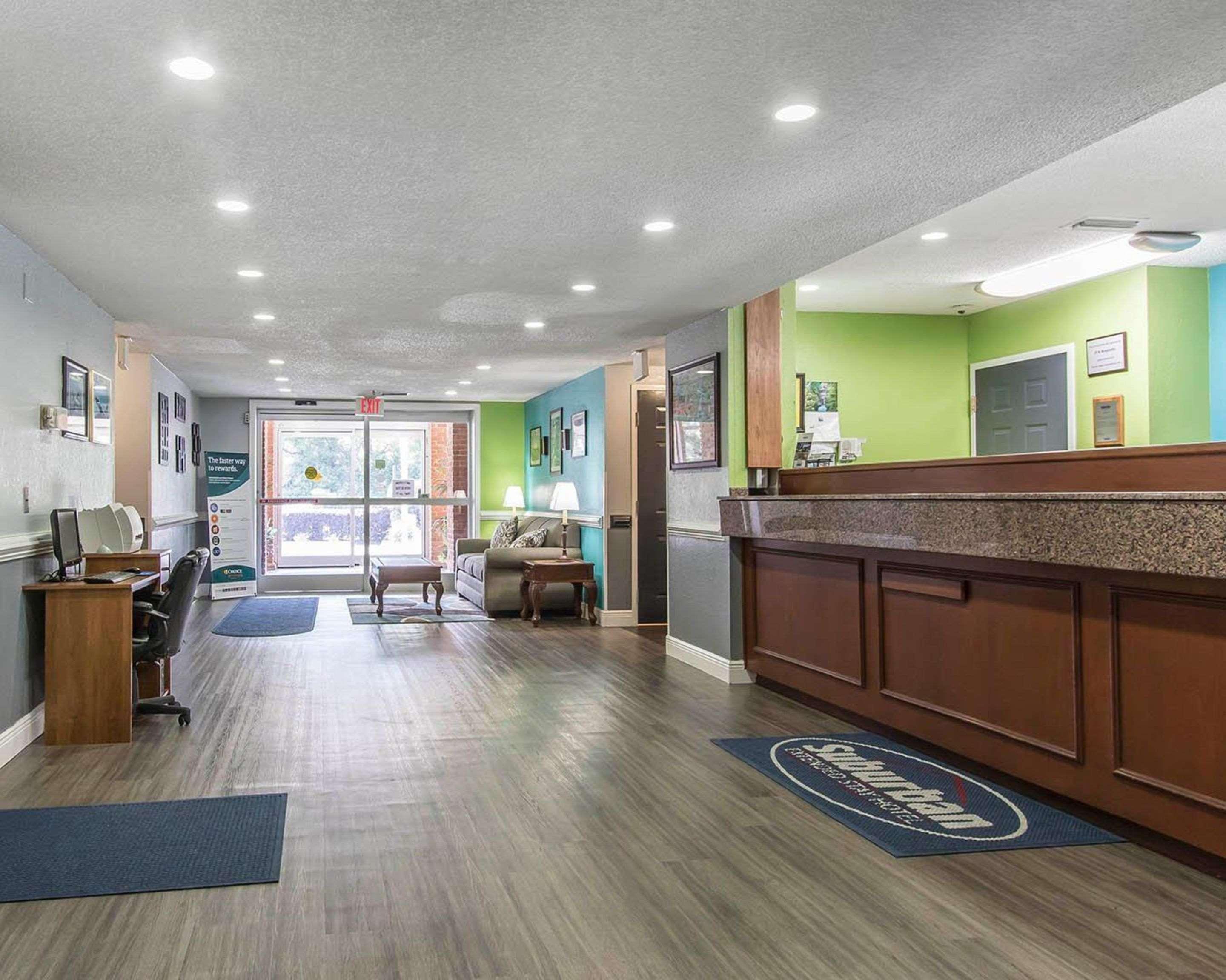 Warrington Suburban Extended Stay Hotel Naval Base Area מראה חיצוני תמונה