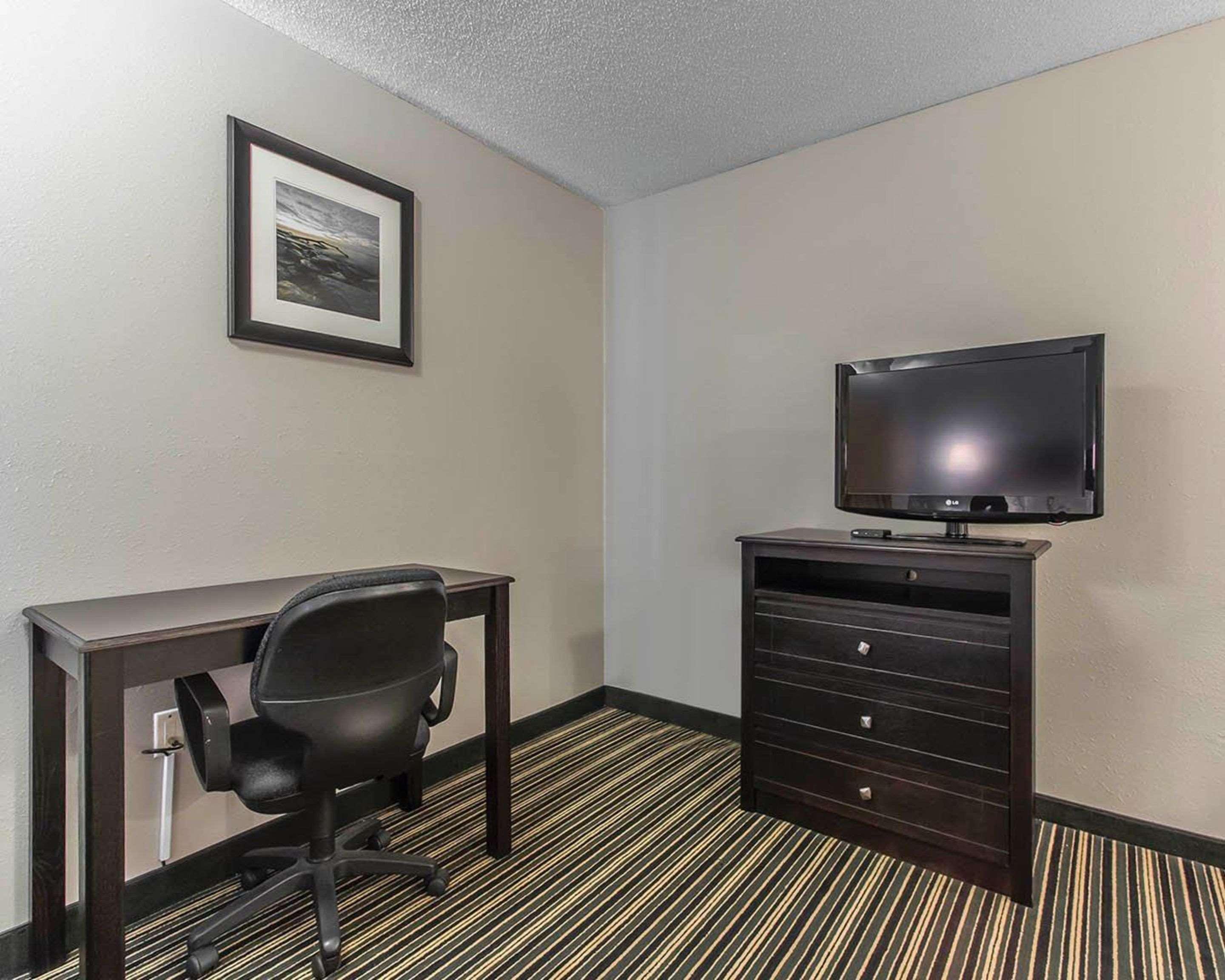 Warrington Suburban Extended Stay Hotel Naval Base Area מראה חיצוני תמונה