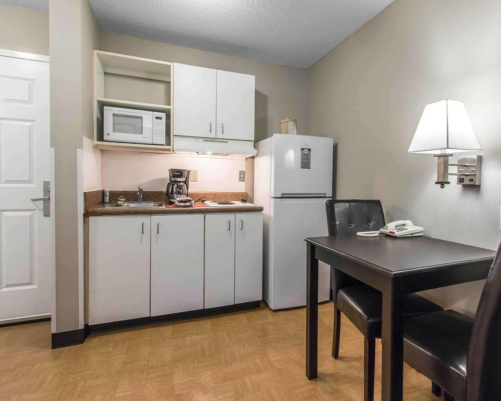 Warrington Suburban Extended Stay Hotel Naval Base Area מראה חיצוני תמונה