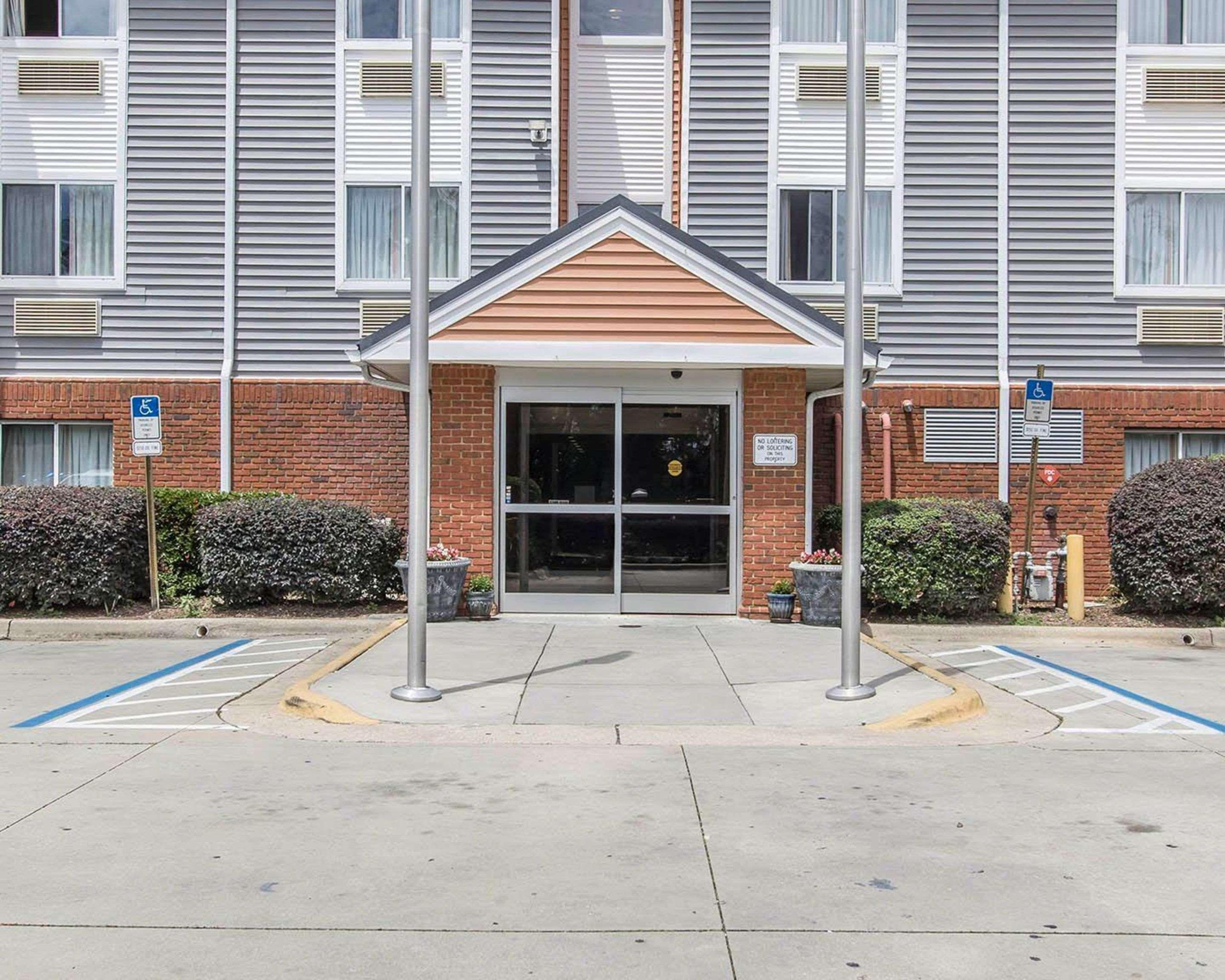 Warrington Suburban Extended Stay Hotel Naval Base Area מראה חיצוני תמונה